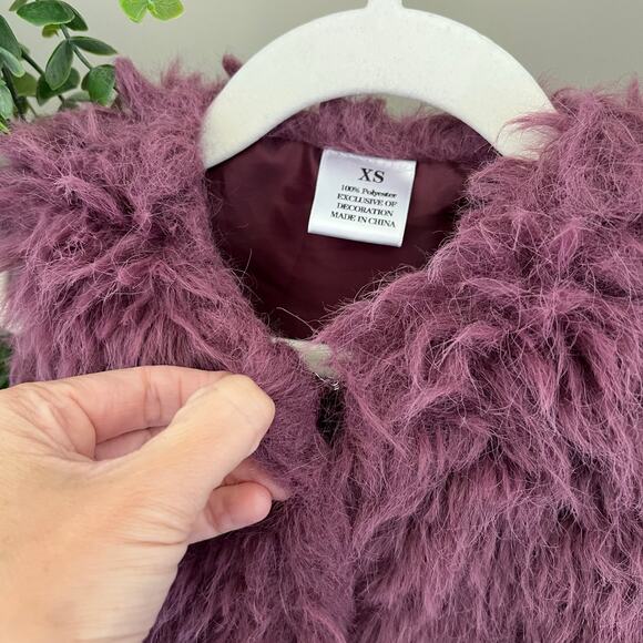 Faux Fur Vest Dark Muave Pink Girl's Size XS - Picture 4 of 6